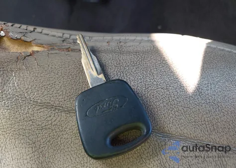 2000 Ford Excursion Limited from USA, damaged, VIN 1FMNU42SXYEE00741